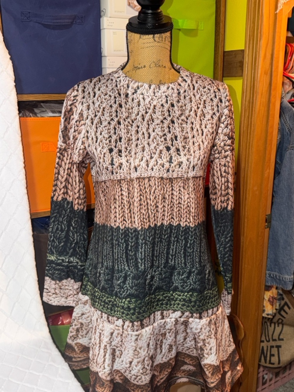 Source Unknown Multi-Color Knit Long Sleeve Dress